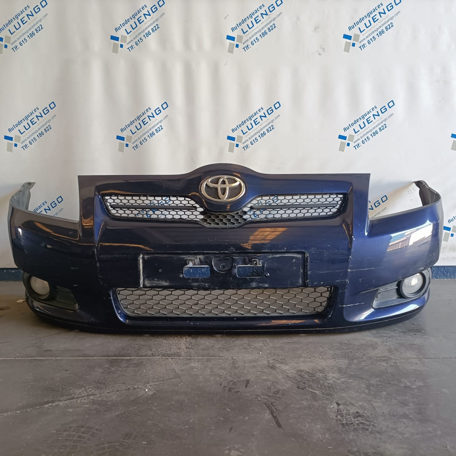 Paragolpe delantero Toyota Corolla Verso 2008
