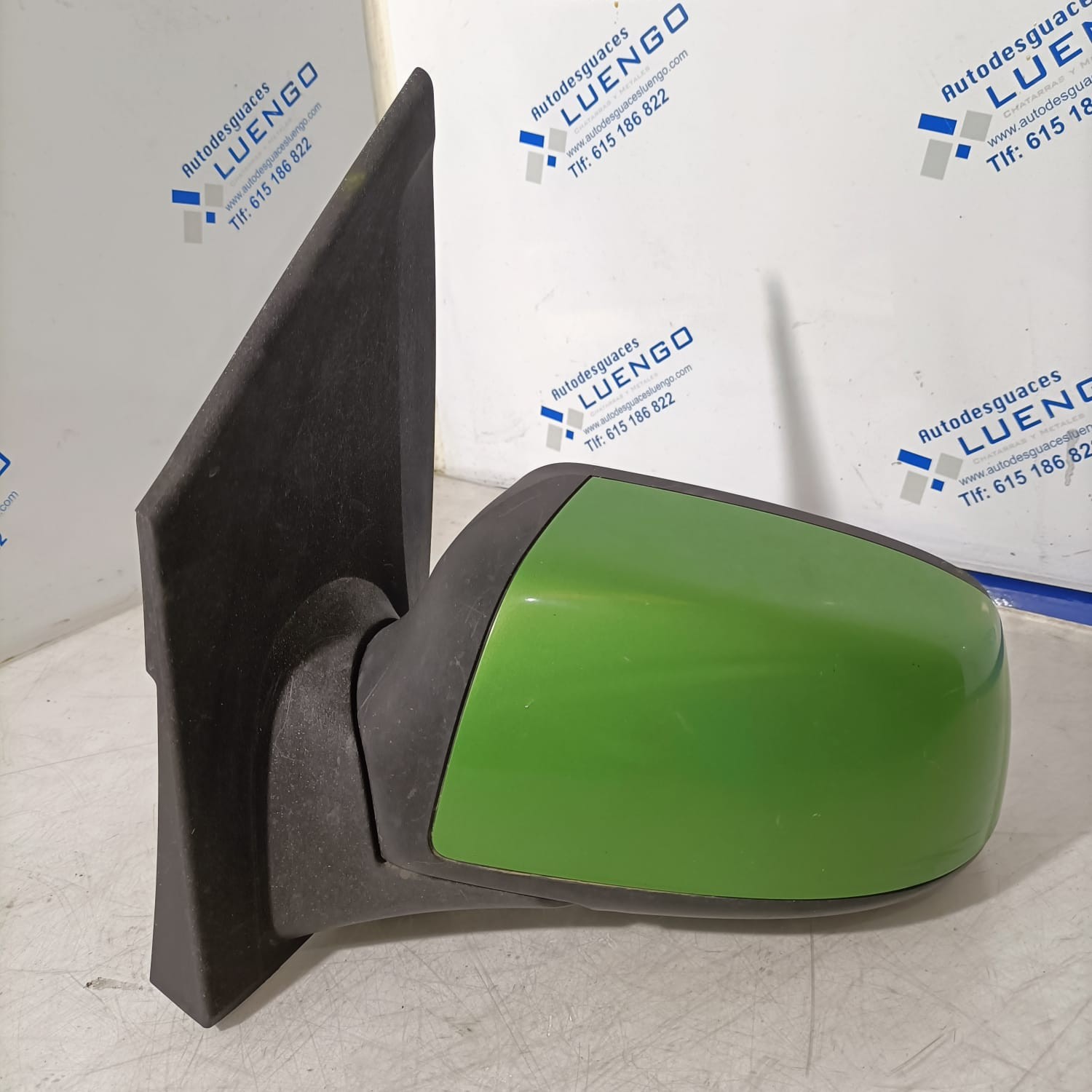Retrovisor izquierdo Ford Fiesta 2006