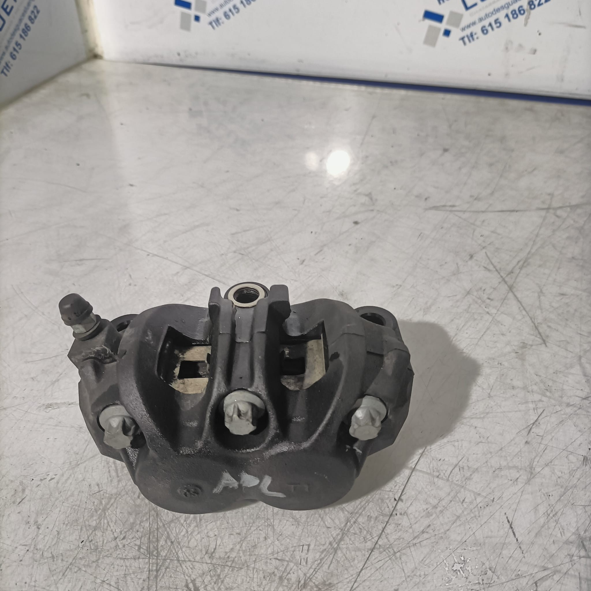 Pinza freno delantero derecho Honda CBR 650 R 35 KW 2021