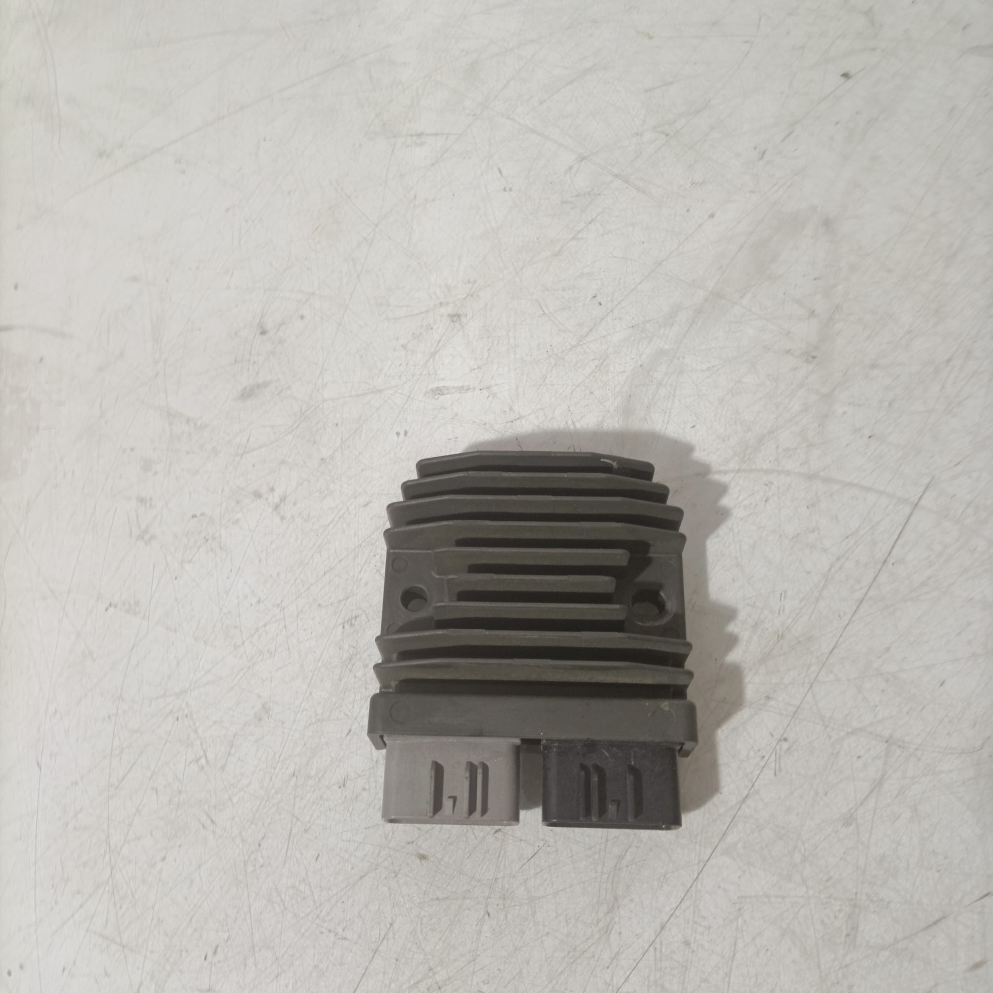 Regulador de corriente Honda CBR 650 R 35 KW 2021