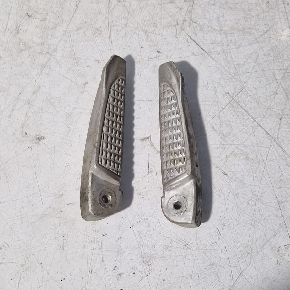 Estriberas pasajero Honda Forza 350 2023