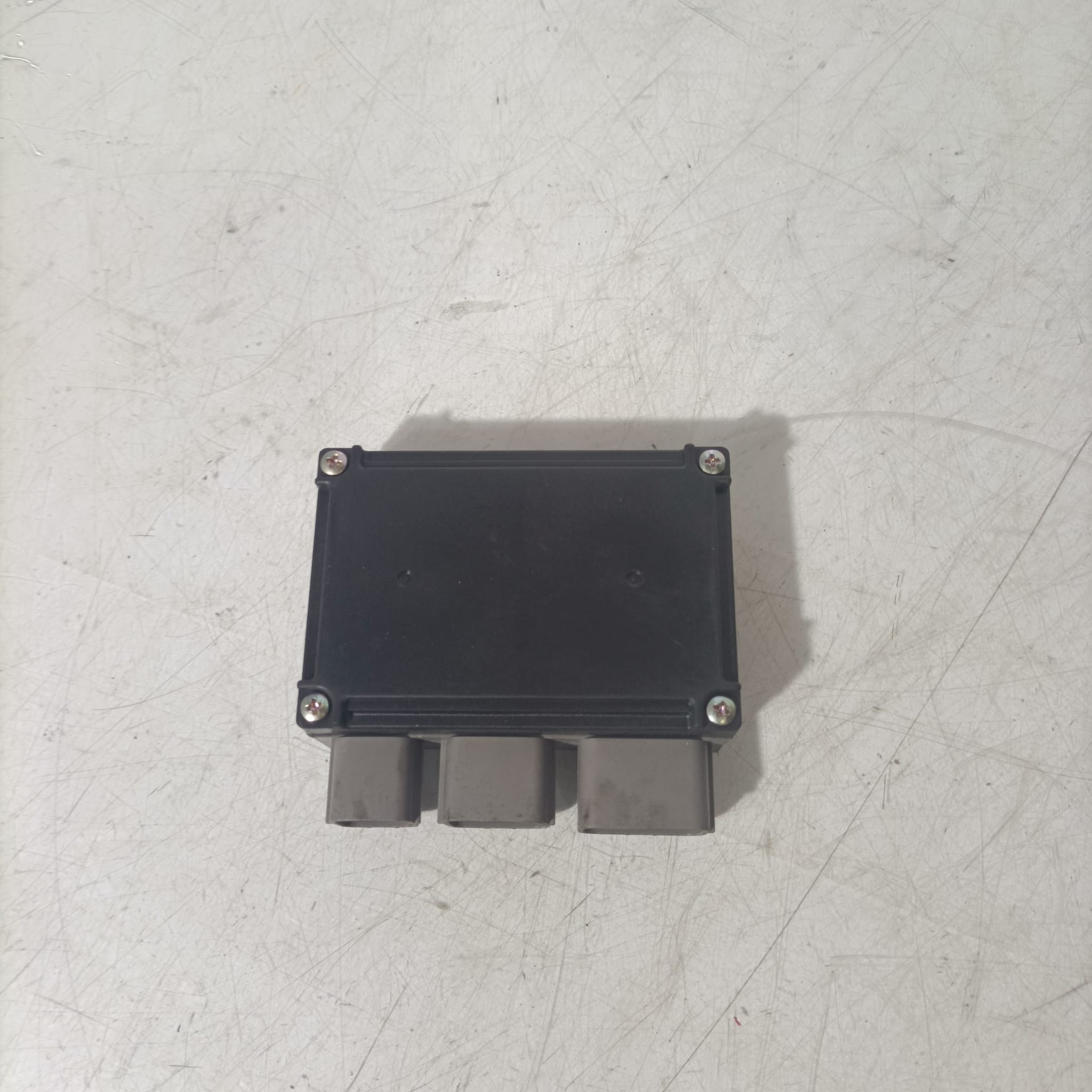 Caja relés Kawasaki Z650 2022