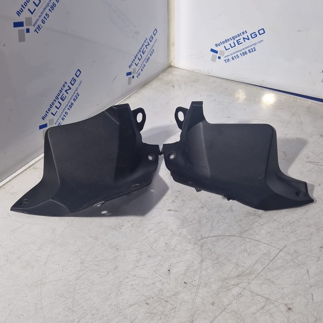 Plásticos marcador Kawasaki Z650 2022