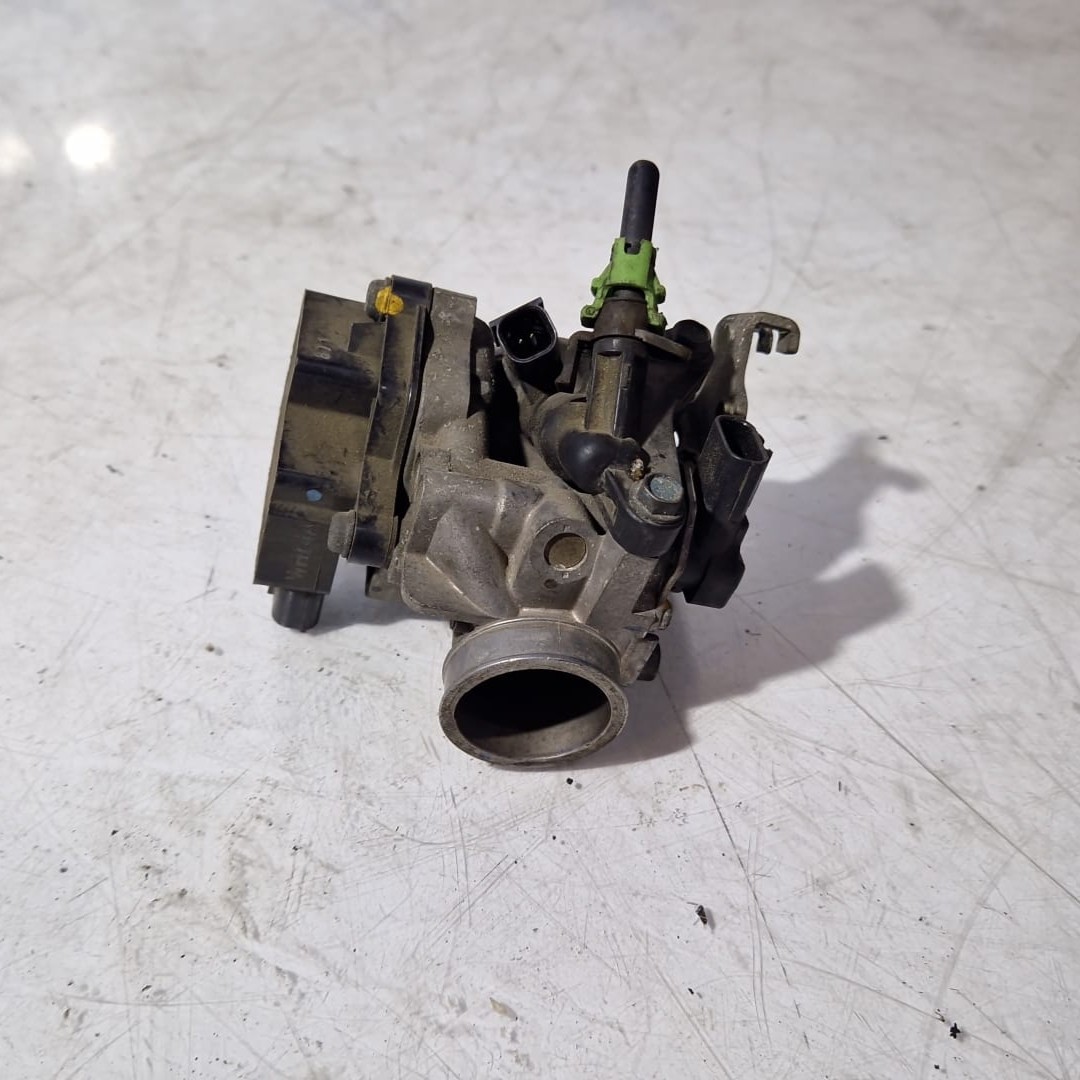 Cuerpo mariposas Honda CBF 125 2008