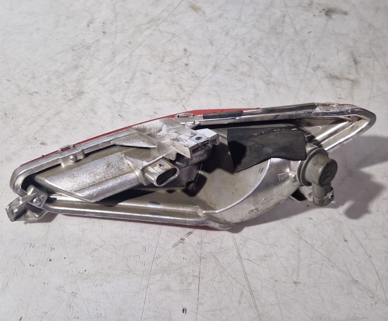 Piloto trasero izquierdo Yamaha Xmax 125 2016