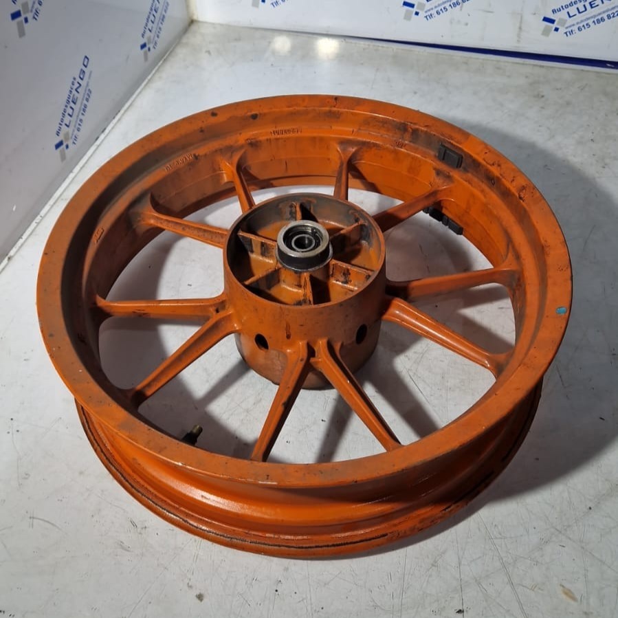 Llanta trasera KTM RC 125 2016