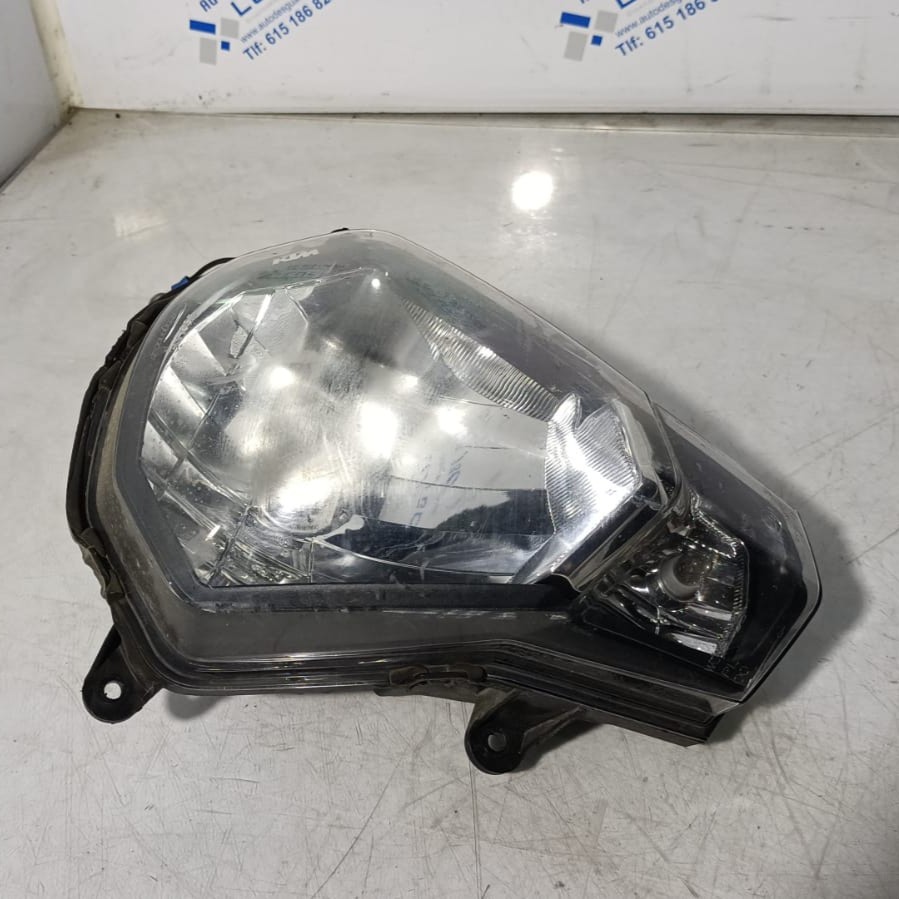 Faro delantero KTM 390 Duke 2014