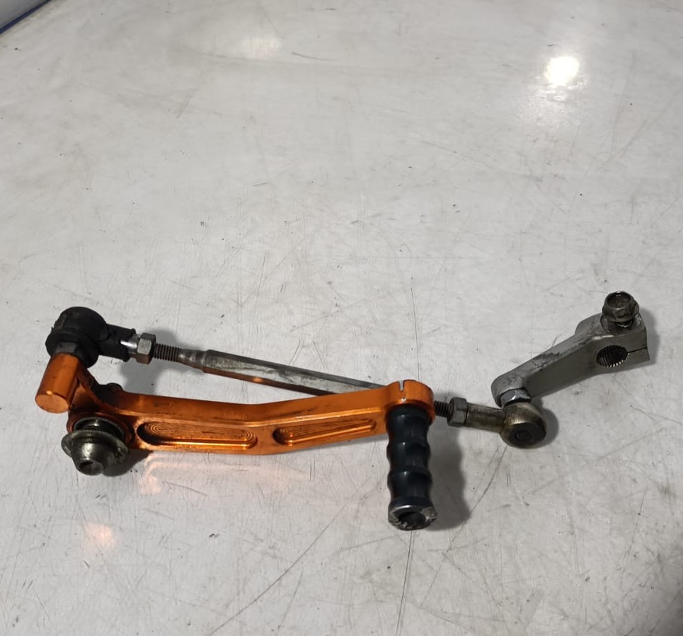 Pedal de cambio KTM 390 Duke 2014