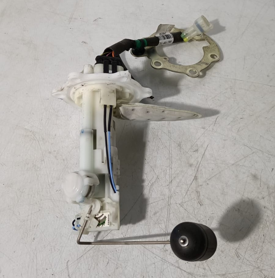 Bomba gasolina Husqvarna Svartpilen 125 2024