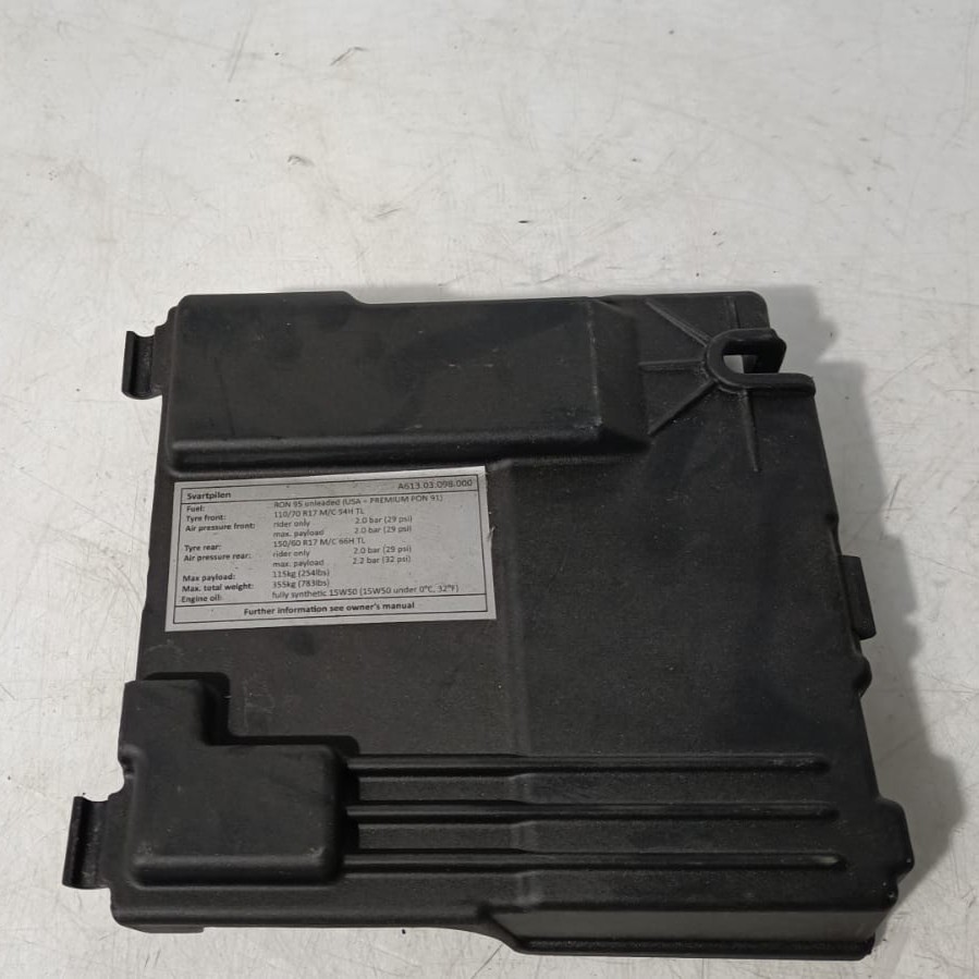 Caja batería Husqvarna Svartpilen 125 2024