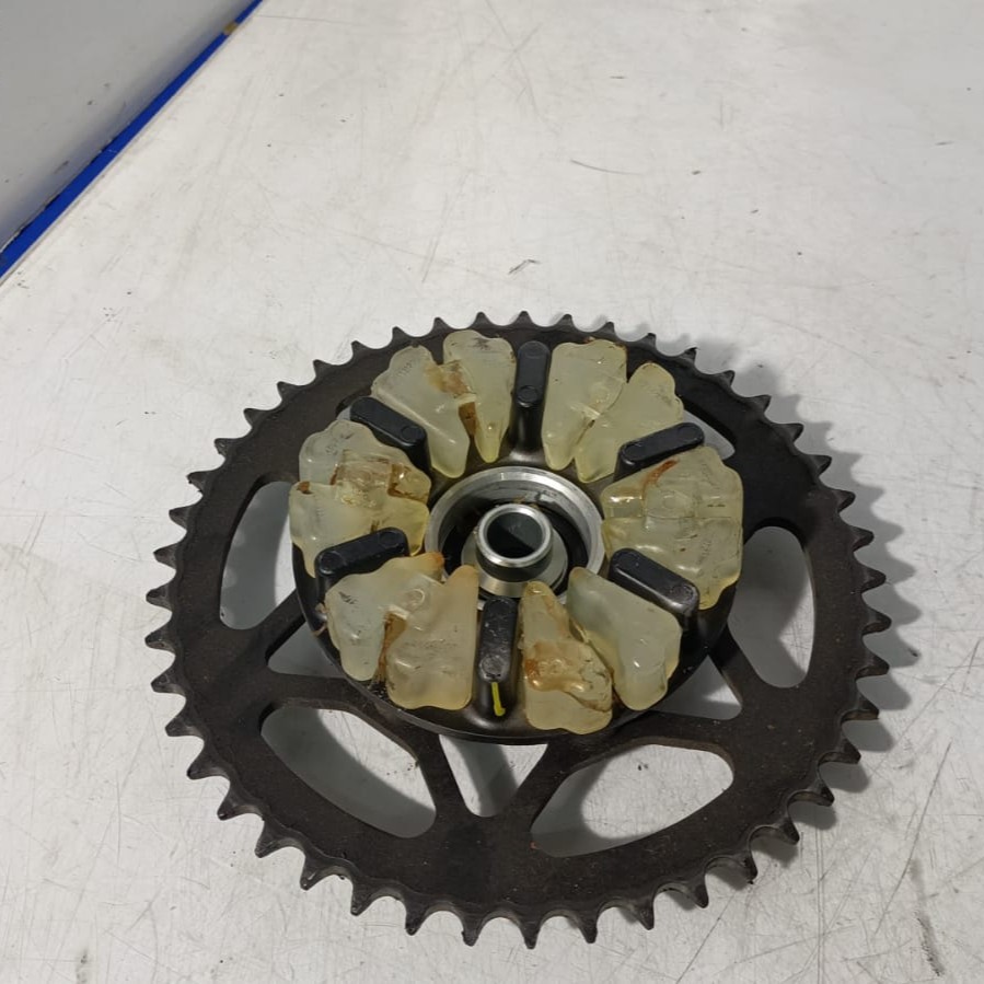 Portacorona Husqvarna Svartpilen 125 2024