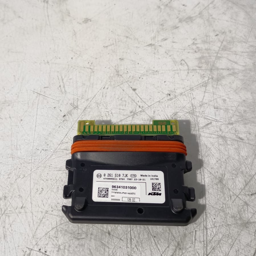 Centralita Husqvarna Svartpilen 125 2024