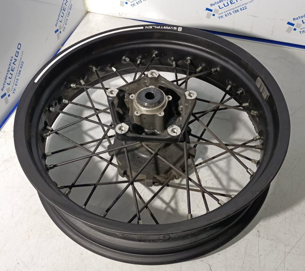 Llanta trasera Husqvarna Svartpilen 125 2024
