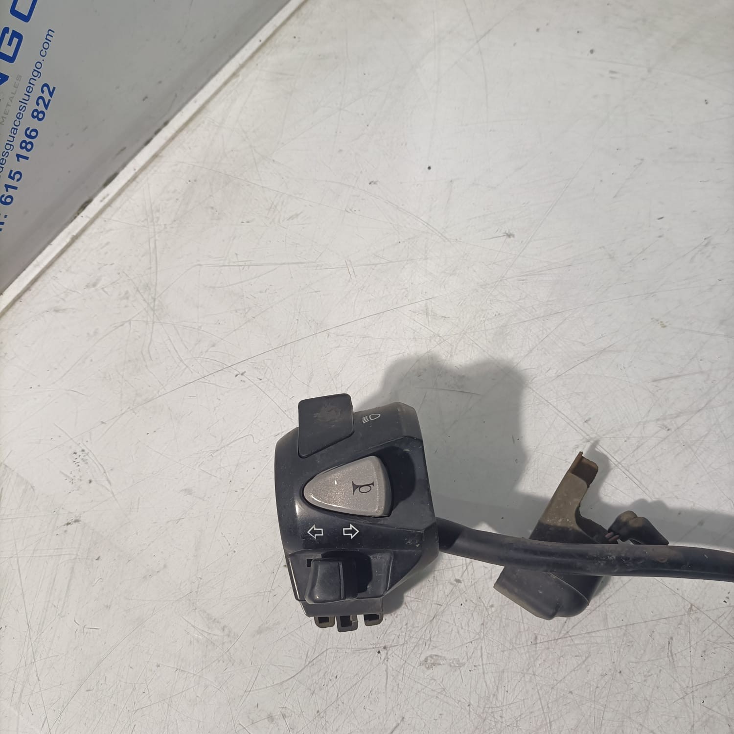 Piña luces lado izquierdo Honda CBF 125 2022