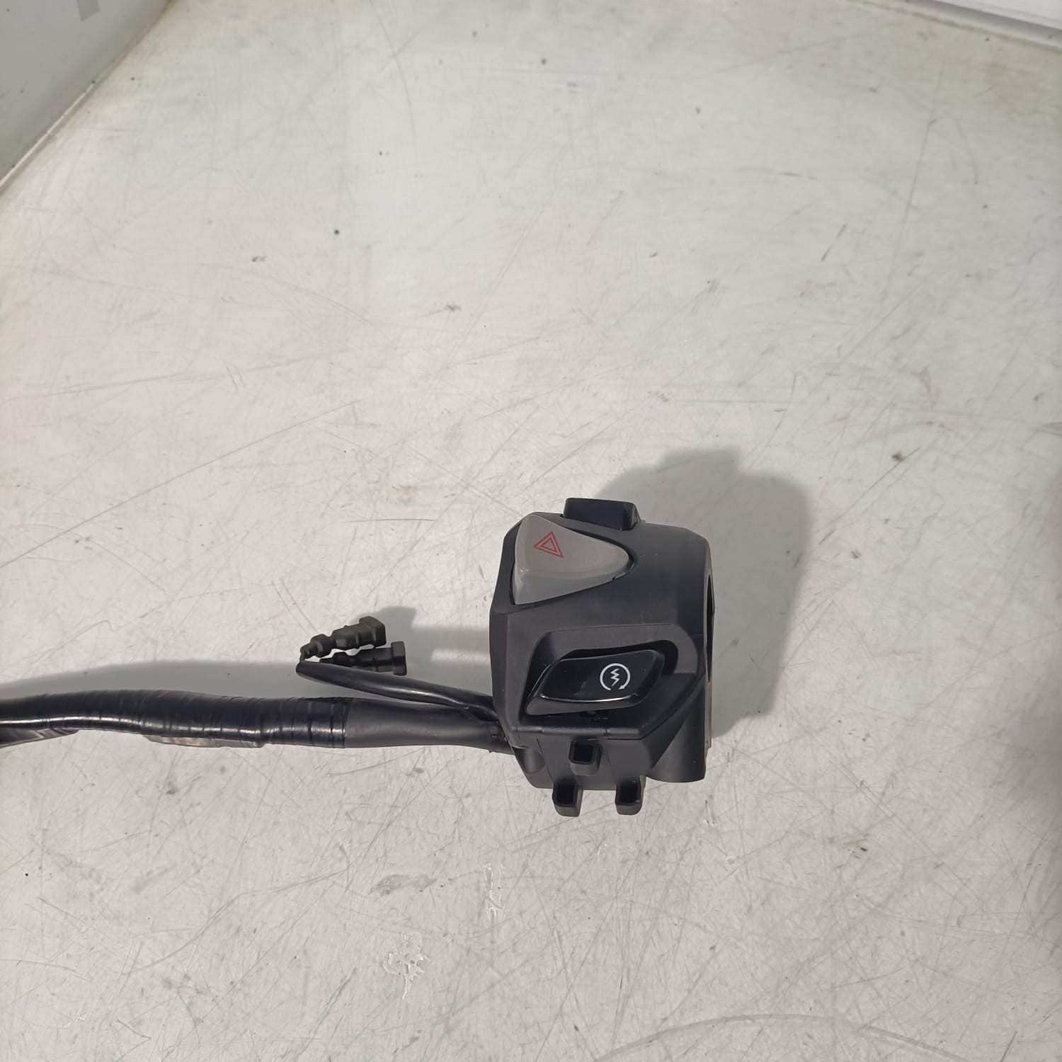 Piña encendido lado derecho Honda PCX 125 2025