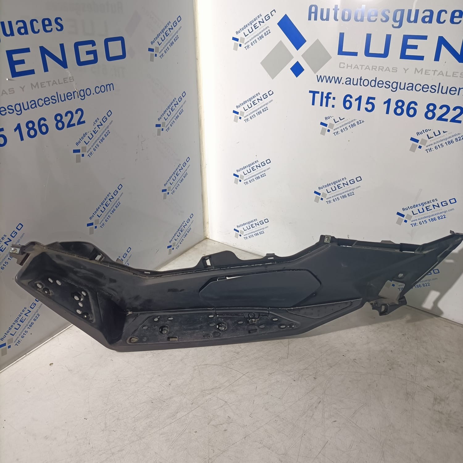 Suelo lado izquierdo Honda PCX 125 2025