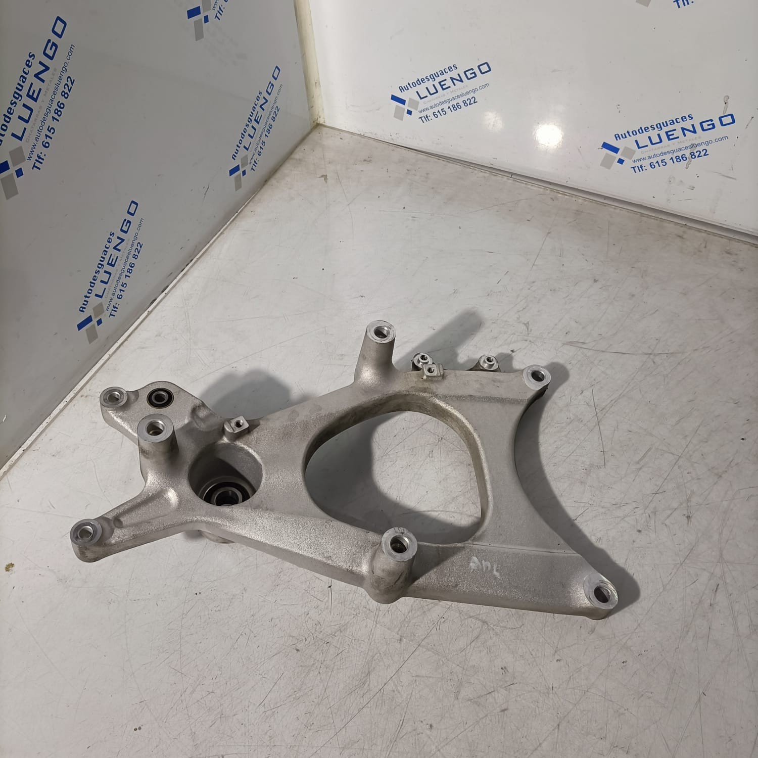 Triángulo soporte escape Honda PCX 125 2025
