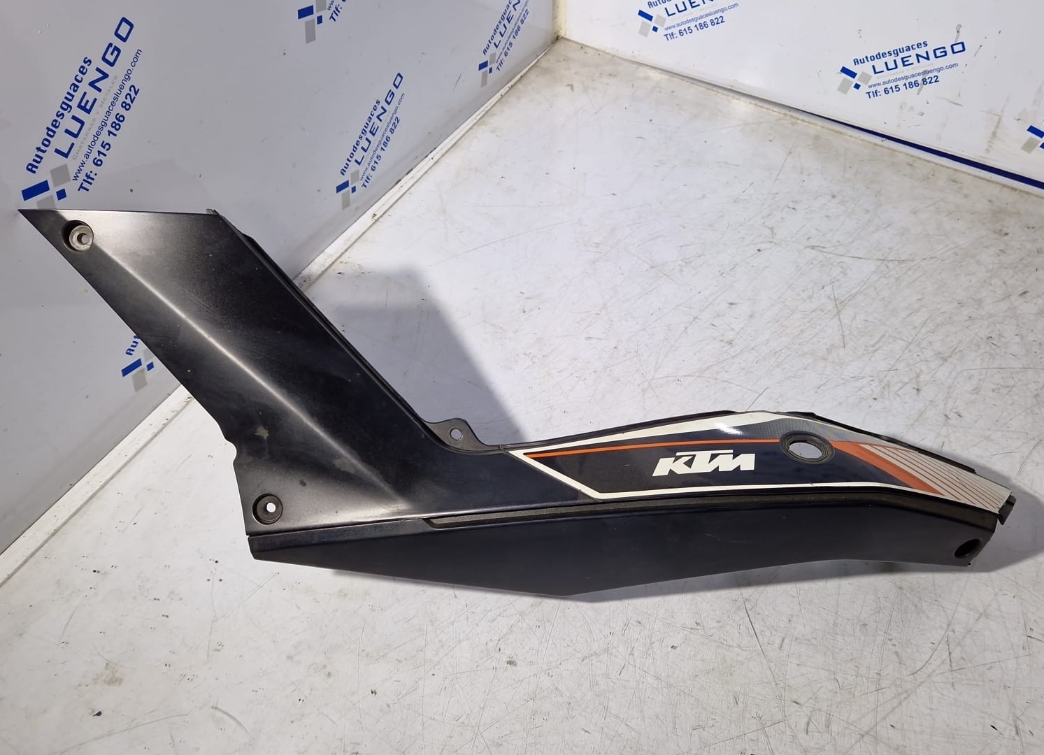 Colín lado izquierdo KTM 390 Duke 2014